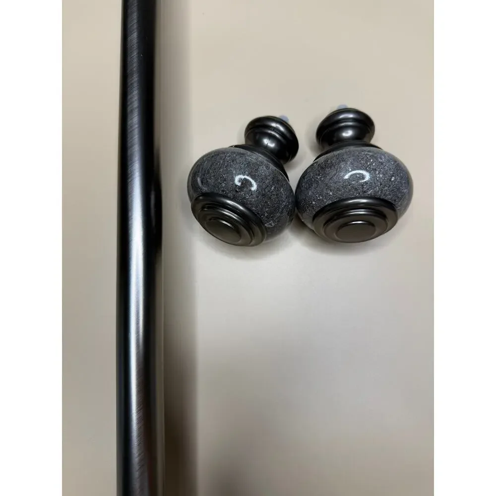 Umbra Marble Knob 1